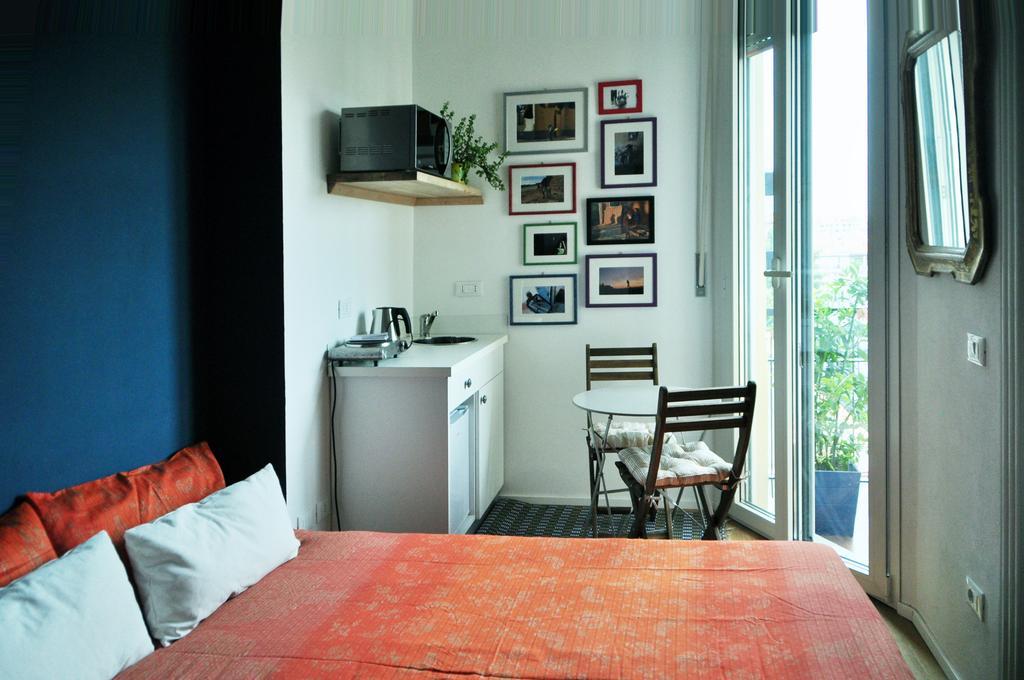 Up To Seven Bed & Breakfast Milan Exterior photo